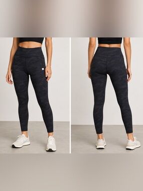 Vuori Black Camo High Rise Leggings Women’s Small 7/8 Performance